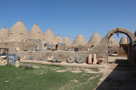 Tarihi kümbet evleri 7 ay sonra yeniden turistleri ağırlama başladı (Video)