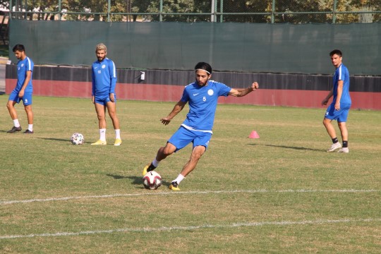 Karaköprü belediyespor Kestel'e hazırlanıyor