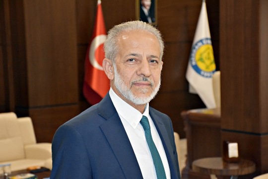 Dünyanın en iyi bilim insanları listesinde HRÜ’den iki akademisyenle yer aldı