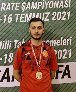 Büyükşehir Belediyesi karate sporcusu şampiyonluk için Hırvatistan’da