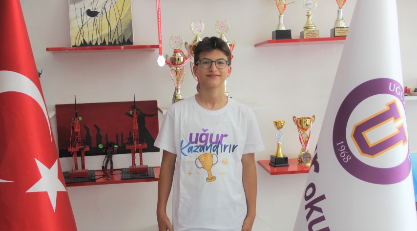Şanlıurfa Uğur Okulları öğrencisi Türkiye birincisi oldu