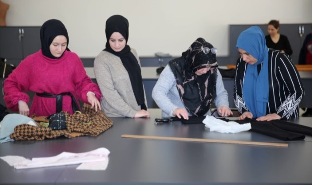 Karaköprülü kadınların gözdesi karamek kursları