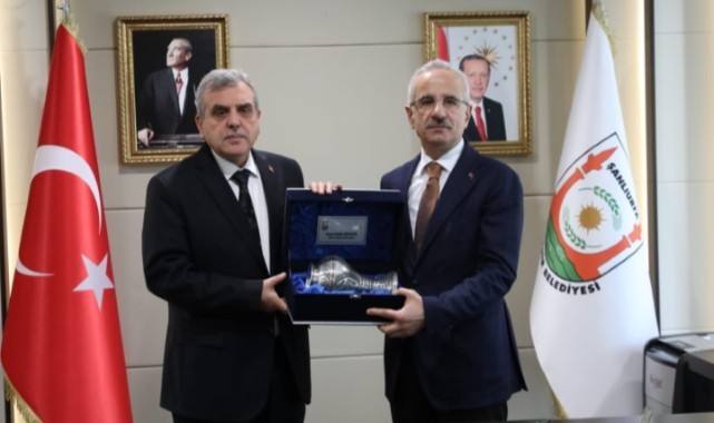 Bakan Uraloğlu, “Şanlıurfa Beyazgül ile her alanda değişim ve dönüşüm yaşadı” (Video)