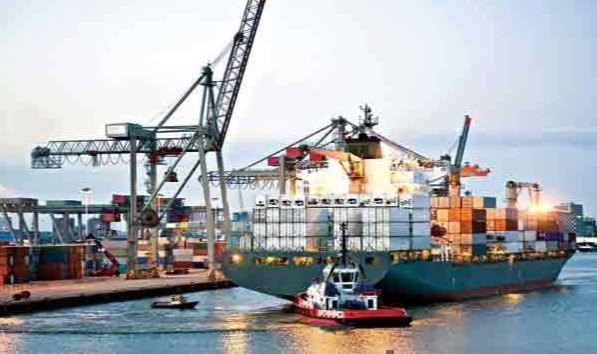 Dış ticaret açığı Mayıs ayında yüzde 48 azaldı