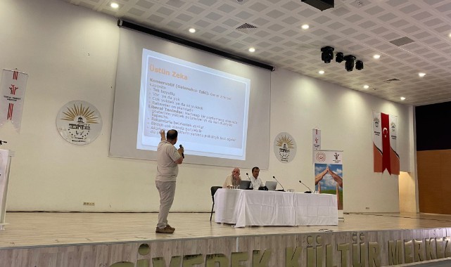 Geleceğin Yıldızlarını Keşfetmek Adına Harran Üniversitesinden Özgün Bir Panel