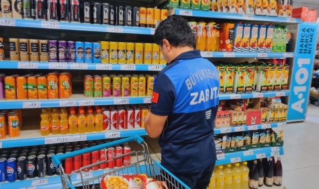 Büyükşehir zabıta ekipleri kurtlanmış pirince el koydu (video)