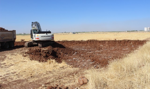 Viranşehir 200 yataklı Kadın hastalıkları ve Çocuk hastanesi inşaatı başladı (video)
