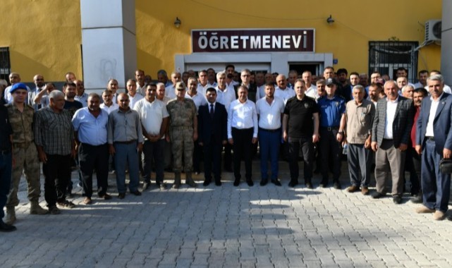 Vali Şıldak Suruç'ta muhtarlarla buluştu