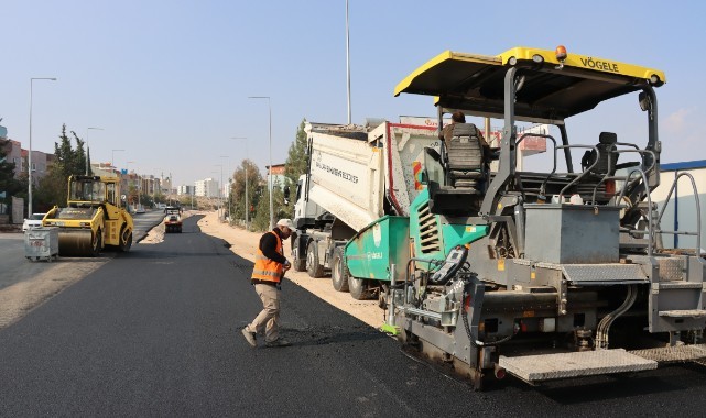 Büyükşehir Belediyesi’nden Batıkent Mahallesinde Asfaltlama Çalışması (video)