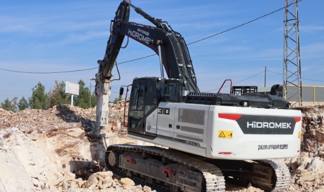 Büyükşehir Belediyesi yol ağını genişletmeyi sürdürüyor (video)