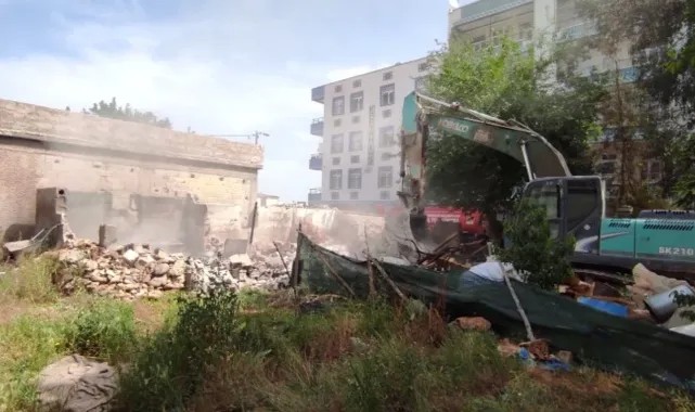 Şanlıurfa’da Hazine Arazisi Satıldı, Üç Aile Evlerinden Oldu