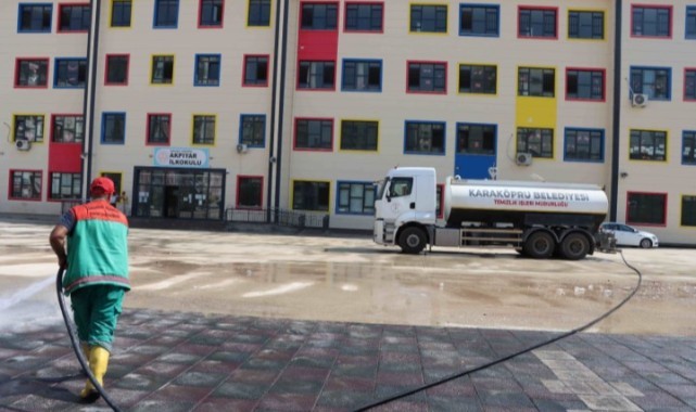 Karaköprü Belediyesi’nden Öğrencilere Tertemiz Okul Ortamı