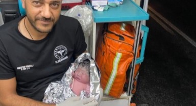  Şanlıurfa Akçakale’de Ambulansta Doğum Heyecanı!