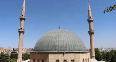 Şanlıurfa’da Cuma Hutbesi: Kul Hakkı Ateşten Gömlektir