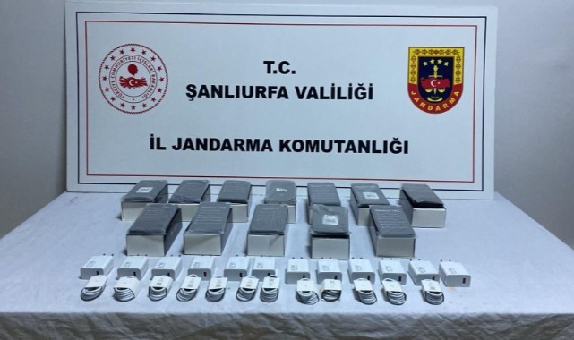 Şanlıurfa Haliliye’de Kaçakçılık Ağını Çökertti: Telefon ve Şarj Aletleri Ele Geçirildi