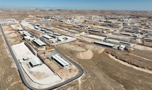 Şanlıurfa Büyükşehir Belediyesi Besi OSB Yol Çalışmalarını Hızlandırdı!