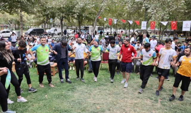 Şanlıurfa Karaköprü Nar Festivali Coşkuyla Gerçekleşti!