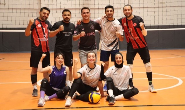 Şanlıurfa'da Öğretmenler Arası Voleybol Turnuvası Başladı!