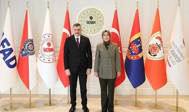 Şanlıurfa’dan İçişleri Bakanı Yazmacı'dan Çiftçi’ye Tebrik Ziyareti