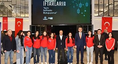 Şanlıurfa Valisi Hasan Şıldak Gençlerle Aynı Sofrada