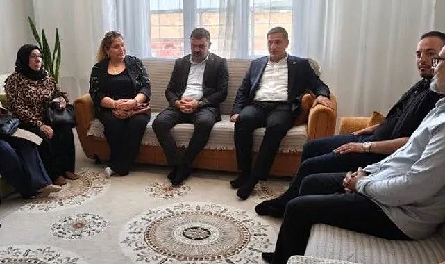 Şanlıurfa CHP’den Şehit Ailesine Anneler Günü Ziyareti