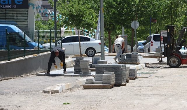 Şanlıurfa’da Atakent Mahallesi’nde Üstyapı Çalışmaları Sürüyor