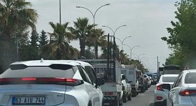 Viranşehir Yolunda Trafik Yoğunluğu Her Geçen Gün Artıyor