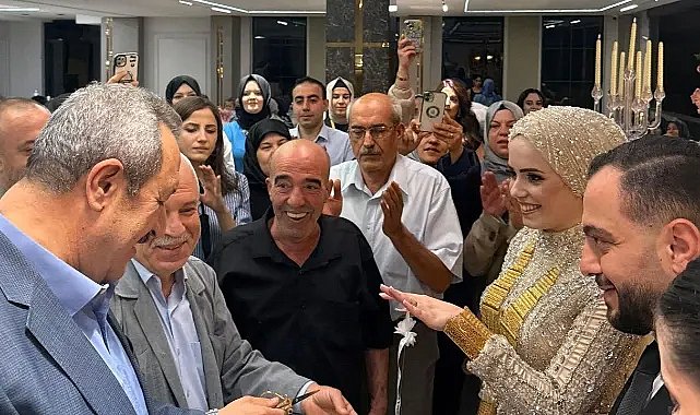 Şanlıurfa'da Anlamlı Nişan! Başkan Kaya Çifti Yalnız Bırakmadı