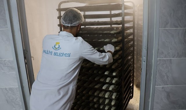 Şanlıurfa'da Binlerce Aileye Günlük Ekmek ve Sıcak Yemek Desteği!