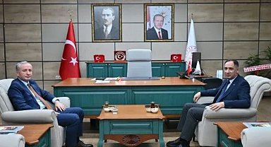 Hasan Kökrek, Ticaret İl Müdürü İbrahim Akbaş'ı Makamında Ağırladı