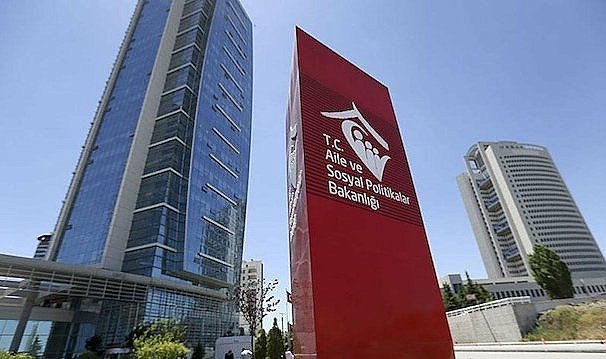 “Küçük trans çocuklara örnek olacağız” paylaşımlarına Bakanlıktan müdahale