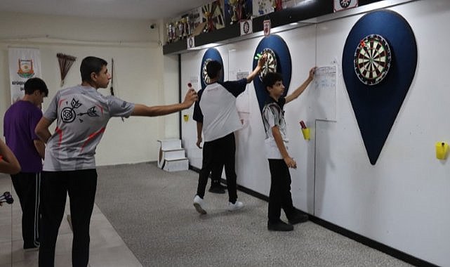 Şanlıurfa’da Dart Turnuvasının Şampiyonları Ödüllerini Aldı