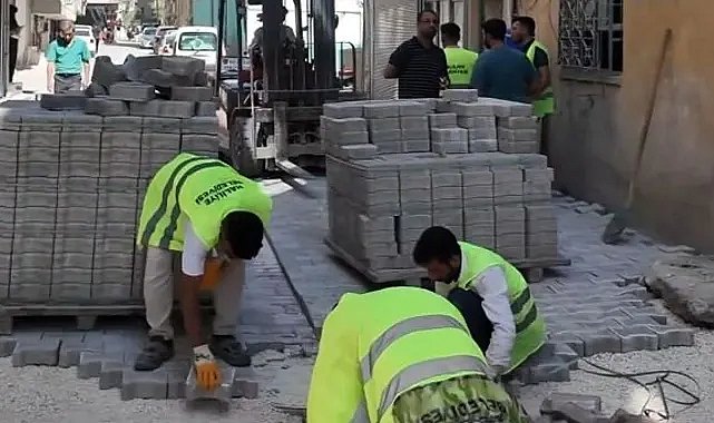 Şanlıurfa Haliliye'de Üstyapı Çalışmaları Hız Kesmeden Sürüyor