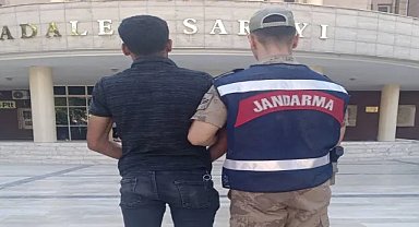 Şanlıurfa Karaköprü’de Aranan Şahıs Jandarmadan Kaçamadı