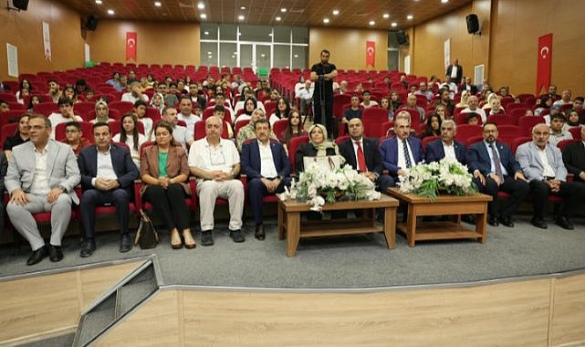 Şanlıurfa’da Fen Lisesini Kazanan 50 Öğrenci Ödüllendirildi