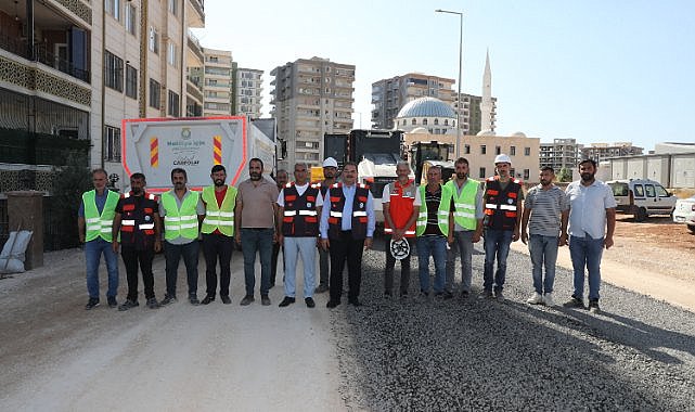 Şanlıurfa’da Yeşilurfa’da Asfalt Çalışmaları Hızlandı