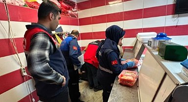 Haliliye’de Gıda Denetimi: İki Kasapta Bozulmuş Et Bulundu