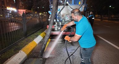 Şanlıurfa’da Yağmur Suyu Hatları Kış Öncesi Temizleniyor