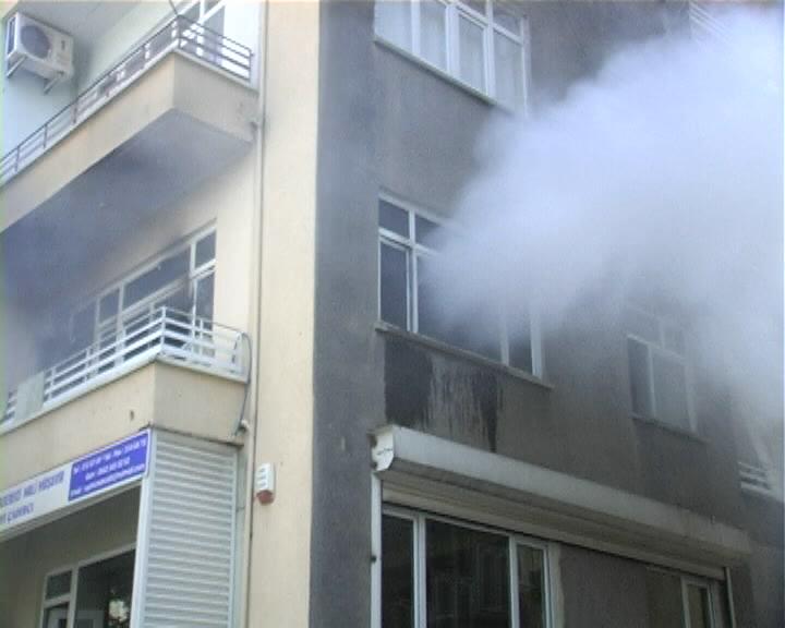 Bahçelievler'de Korkutan Yangın
