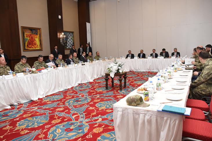 Vali Küçük Mardin\'de Bölgesel Sınır Güvenliği Toplantısına Katıldı