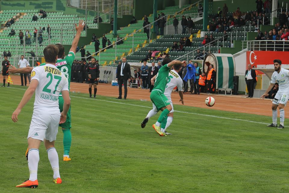 Urfaspor Fırsat Tepti