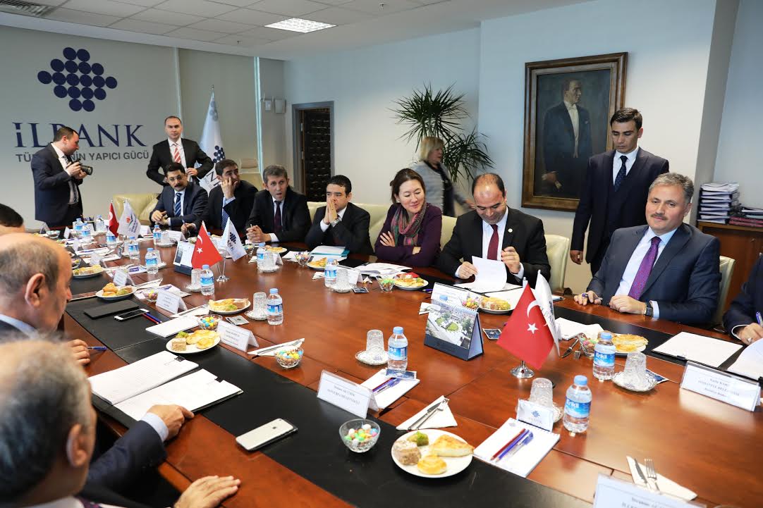 Çiftçi, milyonluk anlaşmayı imzaladı