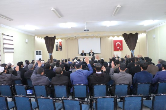 Kaymakam Yosunkaya camii imamlarıyla bir araya geldi