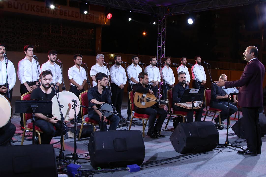 Haliliye'de Tasavvuf ve Mehter konserine ilgi büyük oldu