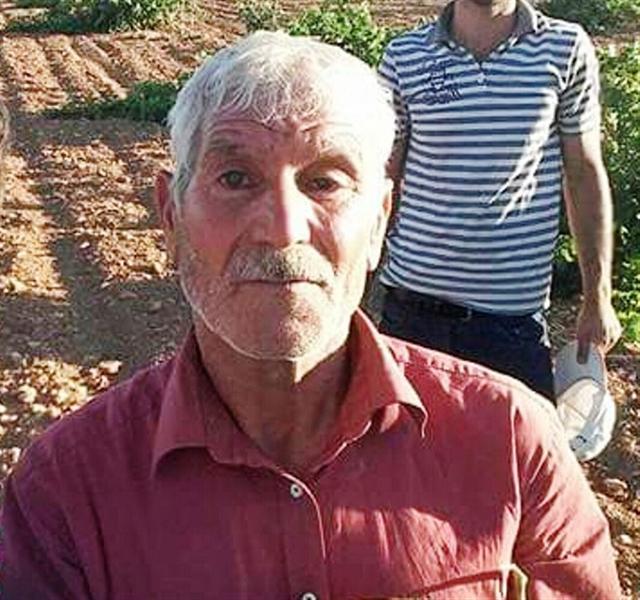 Devrilen traktörün altında kalan çiftçi öldü