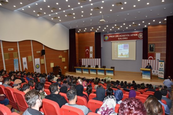 HRÜ gençlik ziraat zirvesine ev sahipliği yaptı