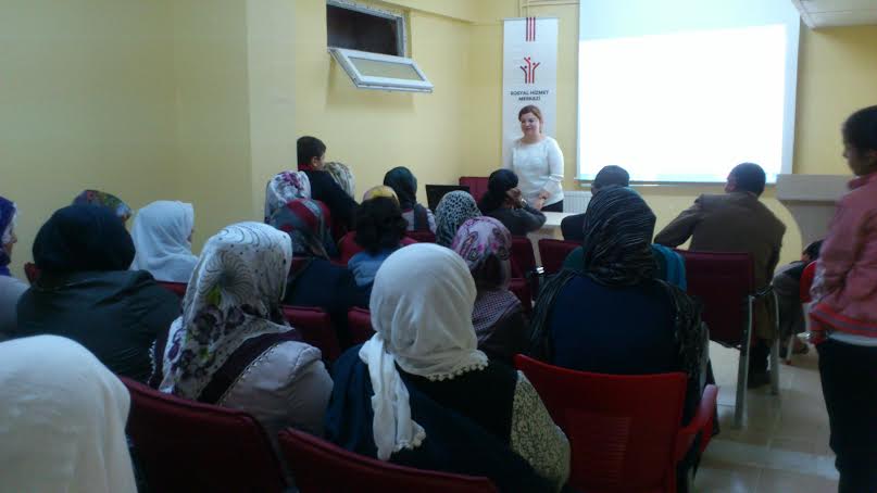Siverekli ailelere Erken Yaşta Evlilik semineri verildi
