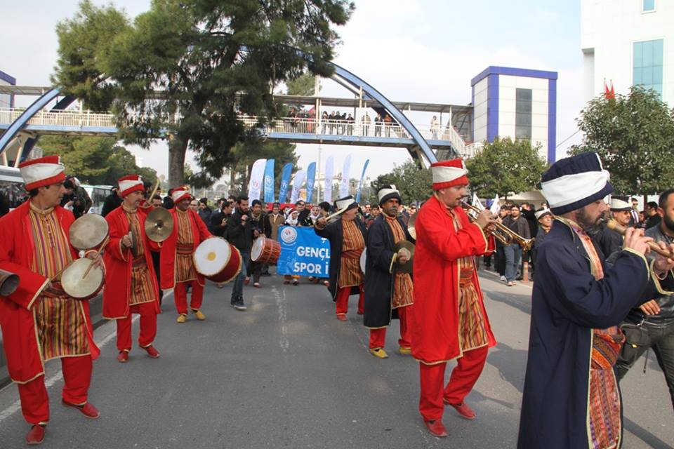Şanlıurfa\'da Mehteranlı Kortej yürüyüşü